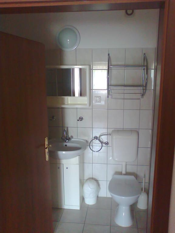 Pontis Hotel Biatorbágy Værelse billede